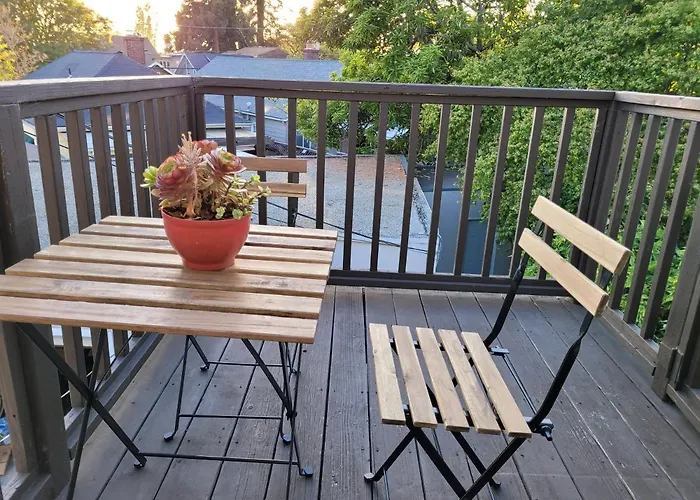 Spacious, Sunny House In Berkeley/Oakland Rockridge